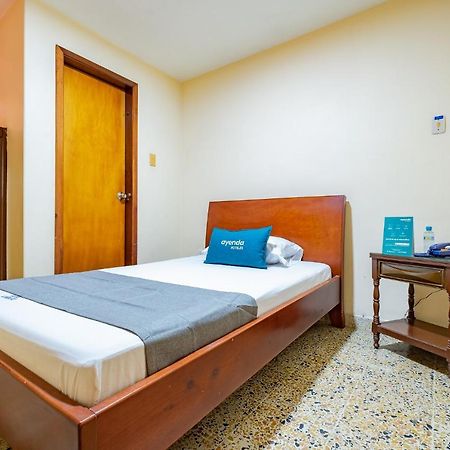 Hotel Almirante ブカラマンガ エクステリア 写真